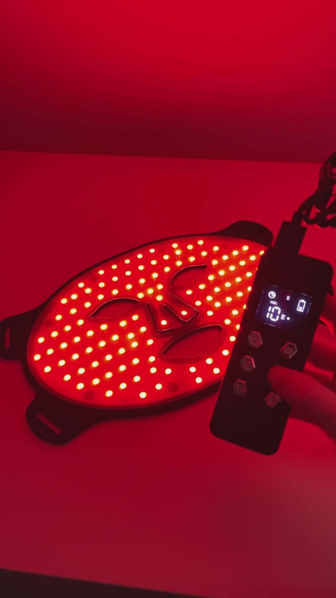 LUXE 7-Colour LED Face Mask